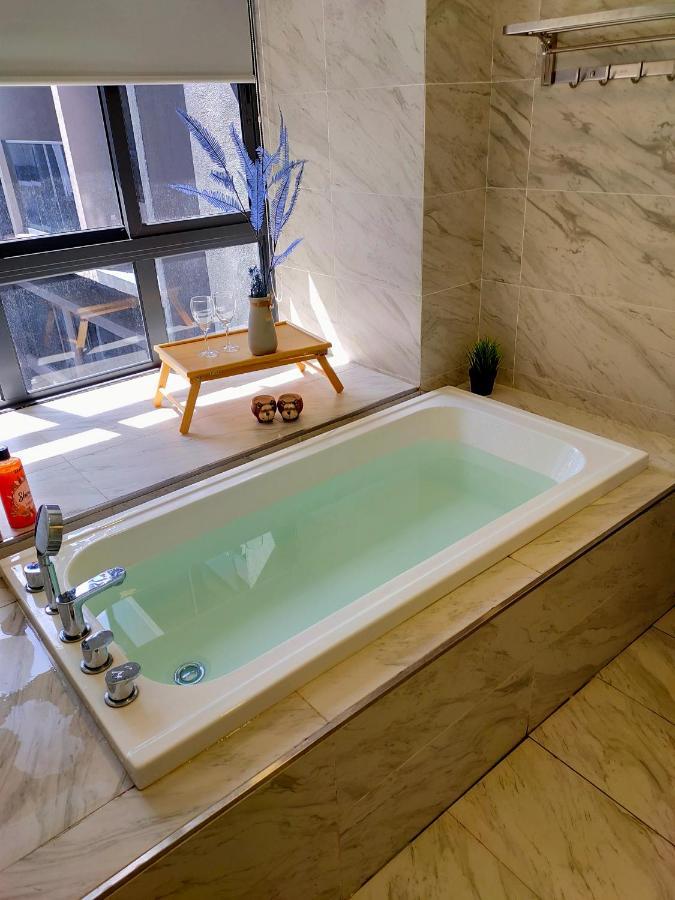 Imperio Residence Bathtub Studio At Malacca Town-Near Jonker Street Kültér fotó